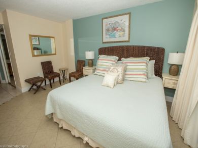 Destin Beach Vacation Condo  Pool Views of Gulf
